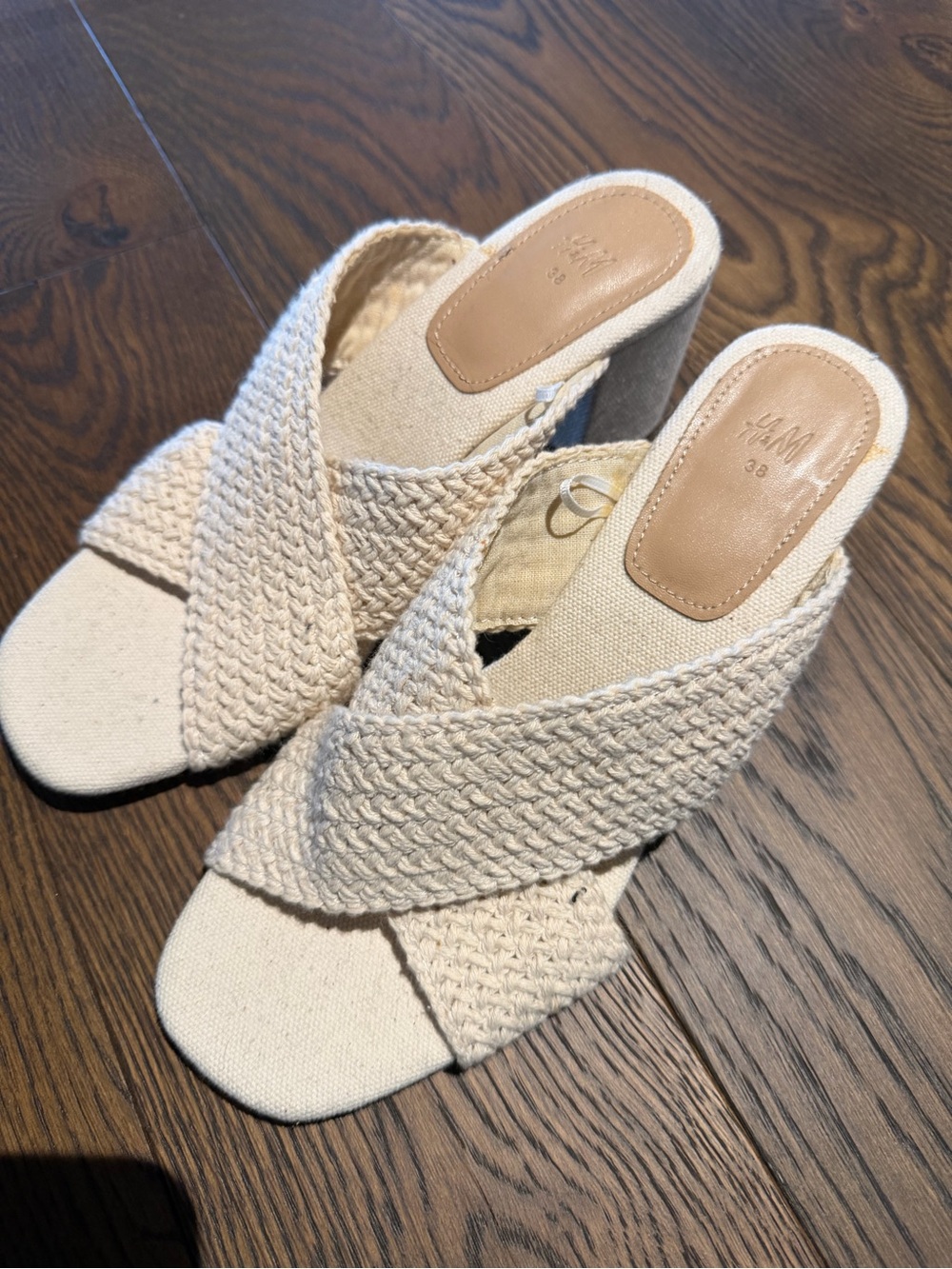 H&M Cream Woven Cross-Strap Block Heel Mules - 7